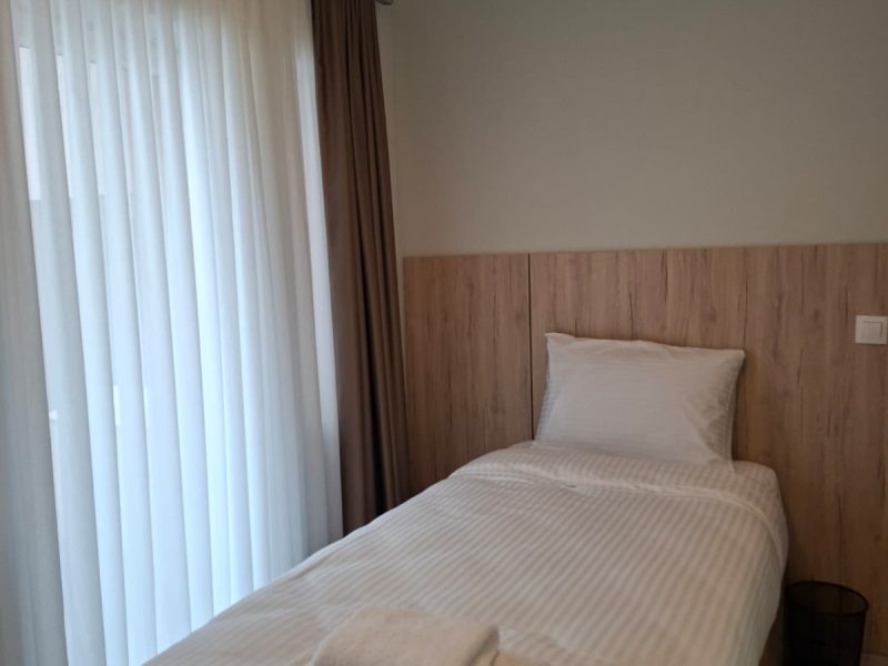 Triple Room with Balcony — Enza
