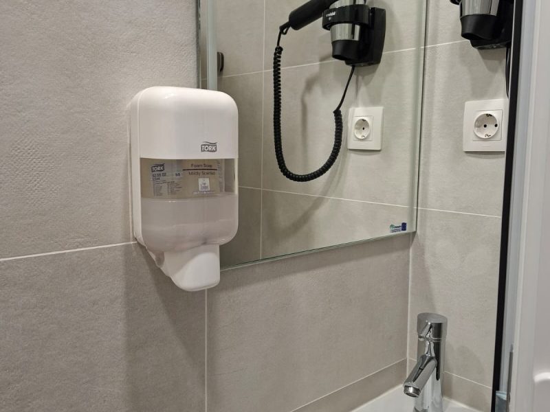 Standard Double or Twin Room — Enza