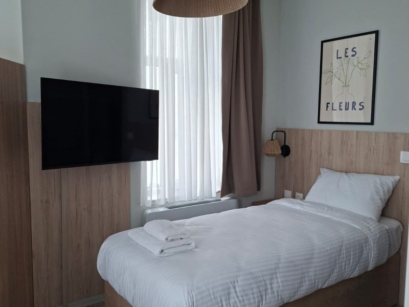 Standard Single Room — Enza