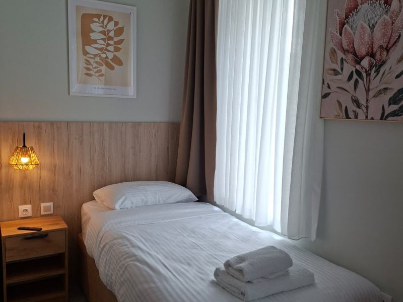 Standard Double or Twin Room — Enza