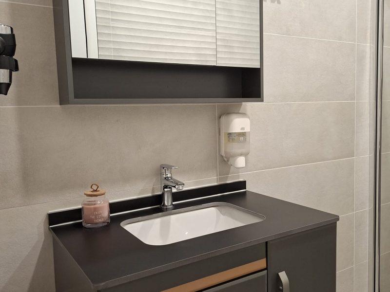 Double Room — Enza